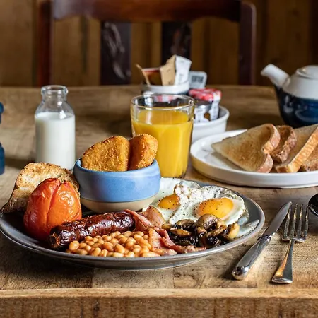 Отель The Grey Horse Elvington